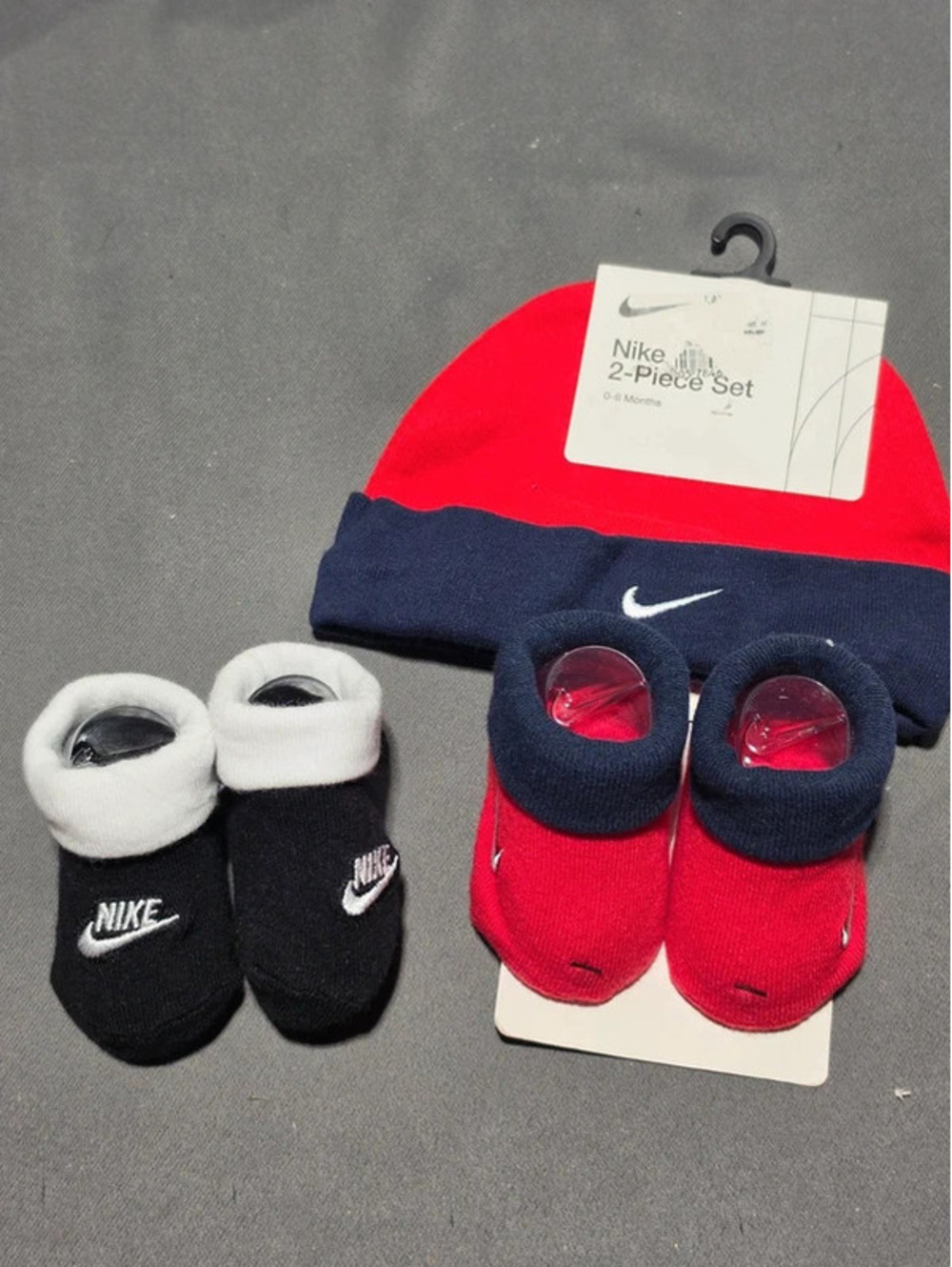 Nike Baby 2-Piece Beanie Hat & Booties Set 0-6M NWT
